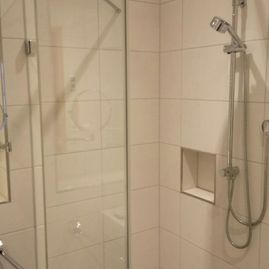 ​Fliesenverlegung Hepting GmbH​ Objekte Dusche